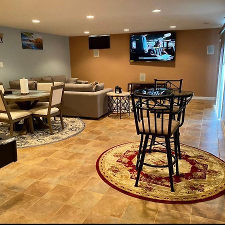 Van Gogh Guest Rm#6 • Van Gogh 6- Private Bsmt Rm In Single Family Home Rosedale Exterior foto
